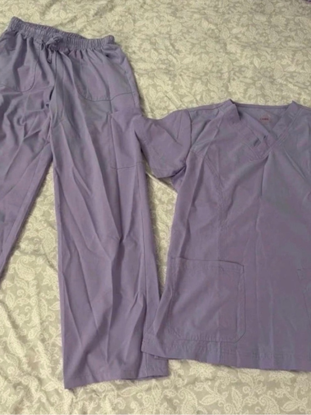 FLX Core Lilac Scrub Set Size L – New With Tags